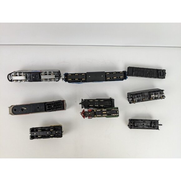 Vintage Mixed Lot of 9 Estate Trains Untested Santa Fe Conrail Amtrak - Picture 5 of 11